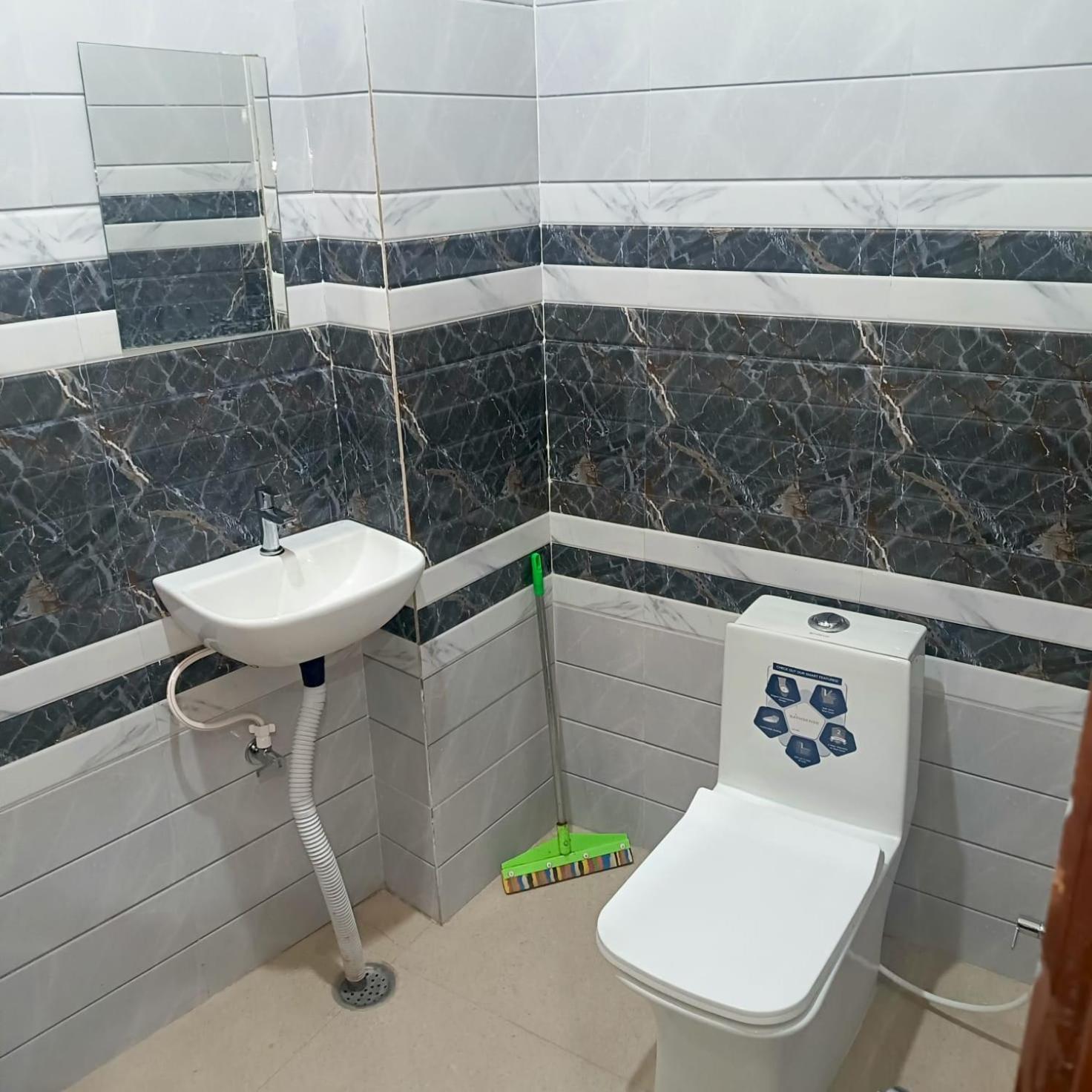 فندق Shri Girraj Residency ماثورا المظهر الخارجي الصورة
